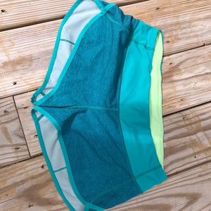 Lululemon shorts Size 6